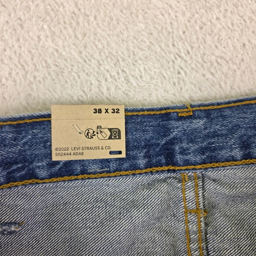 Levis 501 Original Fit Jeans Mens 38x32 Blue Denim Straight Leg Button Fly NEW
